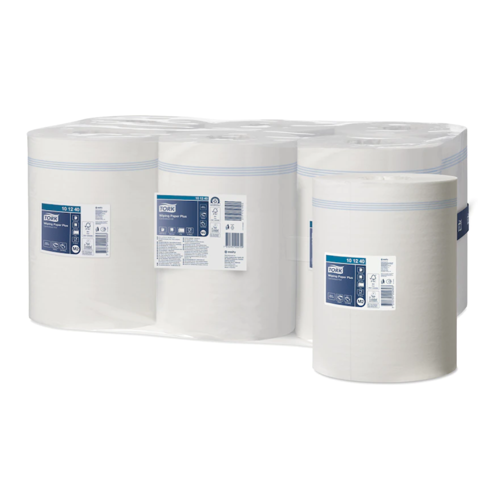 Näytteillä on pakkaus, joka sisältää kuusi Tork Xpress® Vahvaa monikäyttöistä paperipyyherullaa, joissa on kehittynyt 2-kerroksinen rakenne, ja jokaisessa on sinivalkoinen etiketti, jossa on tuotetiedot. Läpinäkyvään muovipakkaukseen pakatut TORK-paperipyyhkeet – Essity Professional Hygiene Germany GmbH tarjoavat edistyksellistä 2-kerroksista teknologiaa erinomaiselle imukyvyllle.