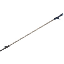 Der Vileda Professional SprayPro Edelstahl Mopphalter der Vileda GmbH ist ein elegantes Metallwerkzeug mit blauem Griff und schwarzem Griff, ideal zum effizienten Aufsaugen von Gegenständen aus der Ferne. Inspiriert von der Professional-Linie sorgt er für Präzision bei Ihrer Reinigungsroutine (Stiel inkl. Messbecher 500 ml).