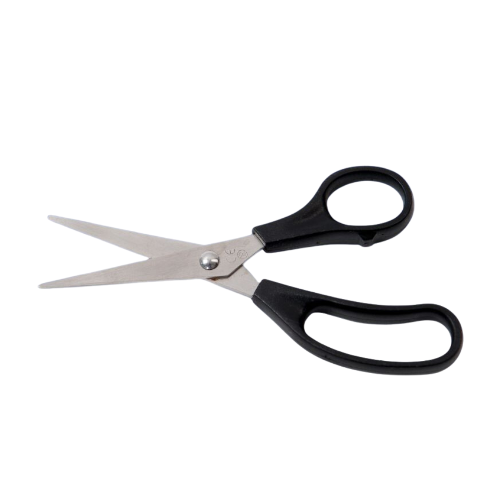 Steriloitu Altruan Vivomed kertakäyttösakset, joissa on 2 terävää terää, on kuvattu valkoista taustaa vasten. Näissä saksissa on mustat muovikahvat ja avoimet, terävät metalliterät tekevät niistä sopivat erilaisten materiaalien leikkaamiseen ja ihanteelliset tarkkoihin lääketieteellisiin hoitotarpeisiin.