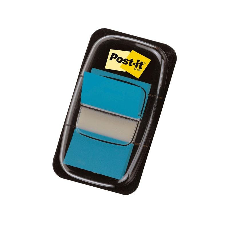 Musta muovinen annostelija 3M Deutschland GmbH:lta sisältää kaksi pinoa sinisiä Post-it® Index -lippuja (25,4 mm x 43,2 mm, 50 kappaletta per annostelija), päällä keltainen ja musta Post-it-etiketti.