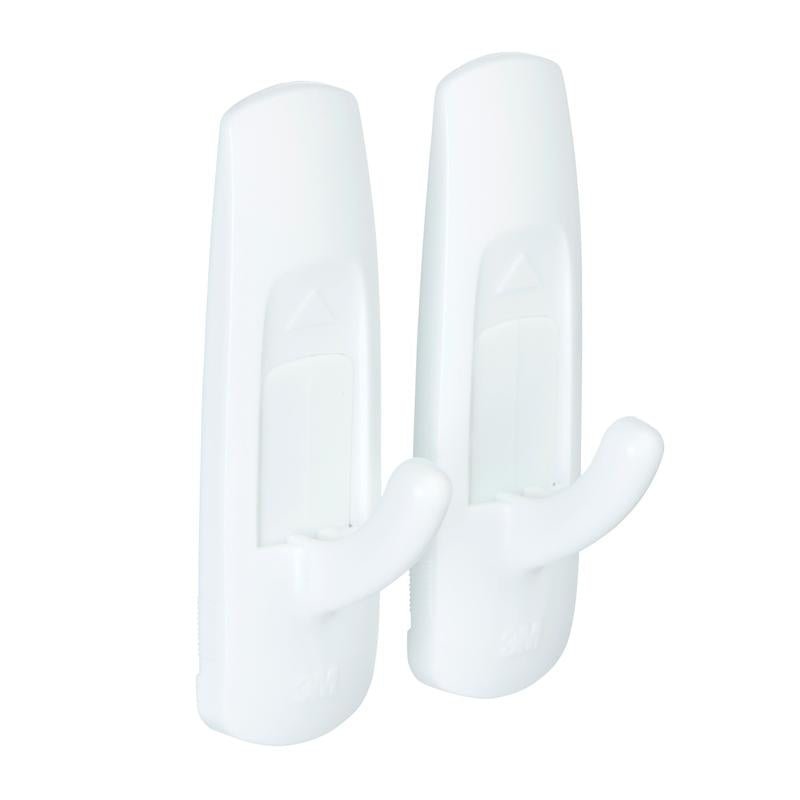 Kaksi keskikokoista Command™ monikäyttökoukkua M 3M Deutschland GmbH:lta, edullispakkaus 17001-2, muovista valmistettuja ja kaarevia koukkuja, seisovat vierekkäin valkoisella taustalla - ihanteellisia vahingoittamattomaan seinäkiinnitykseen.