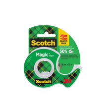 Eine Packung Scotch® Magic™ Unsichtbares Klebeband von 3M Deutschland GmbH, 19 mm x 25 m plus 5 m gratis, kommt als 1 Rolle im Handabroller.